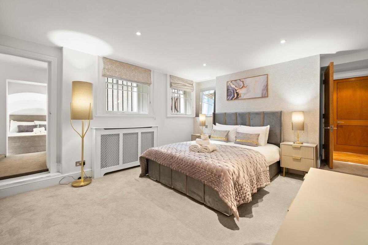 Harrod's Mansion Apartment